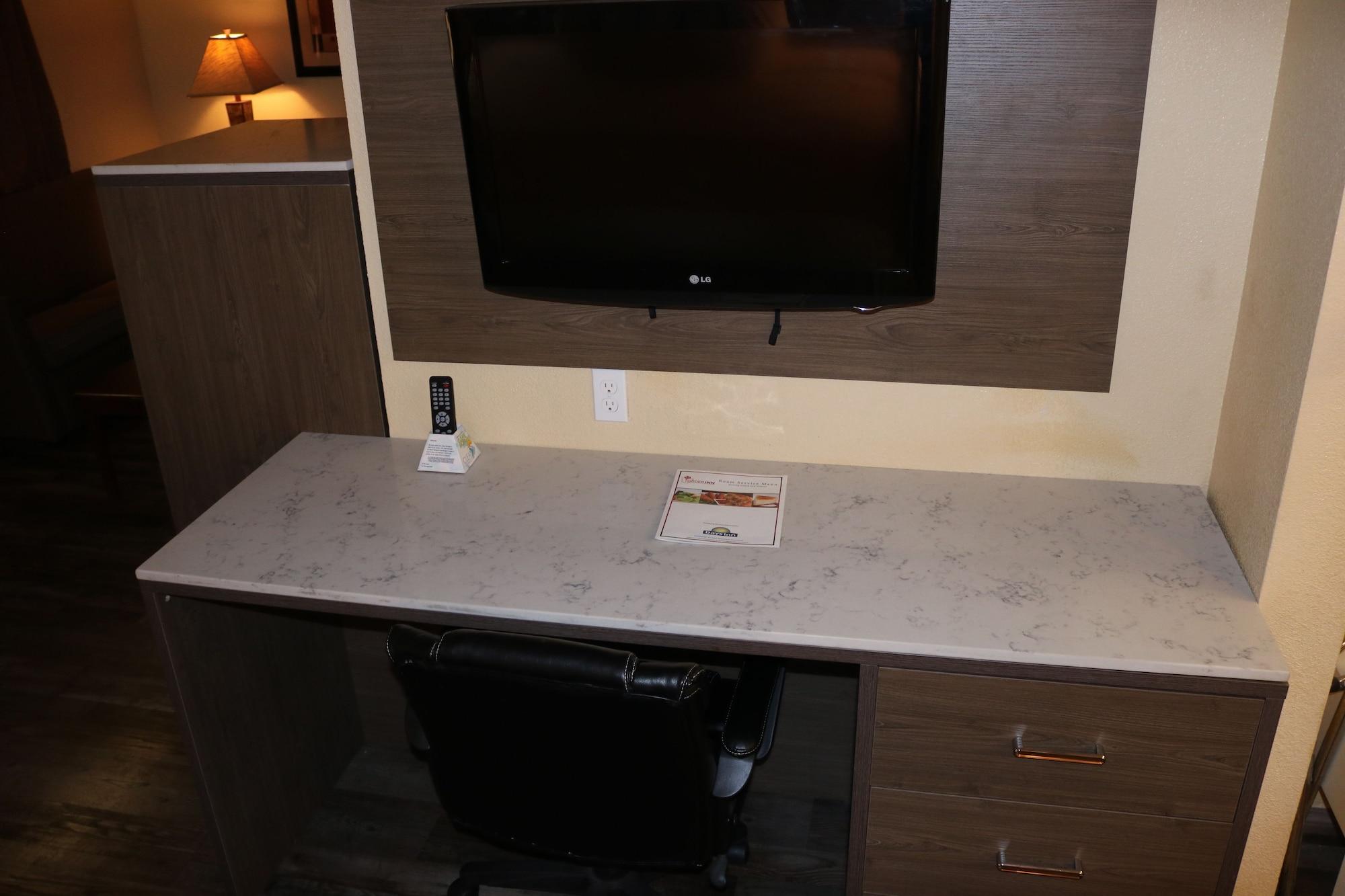 Hotel Days By Wyndham South Fresno