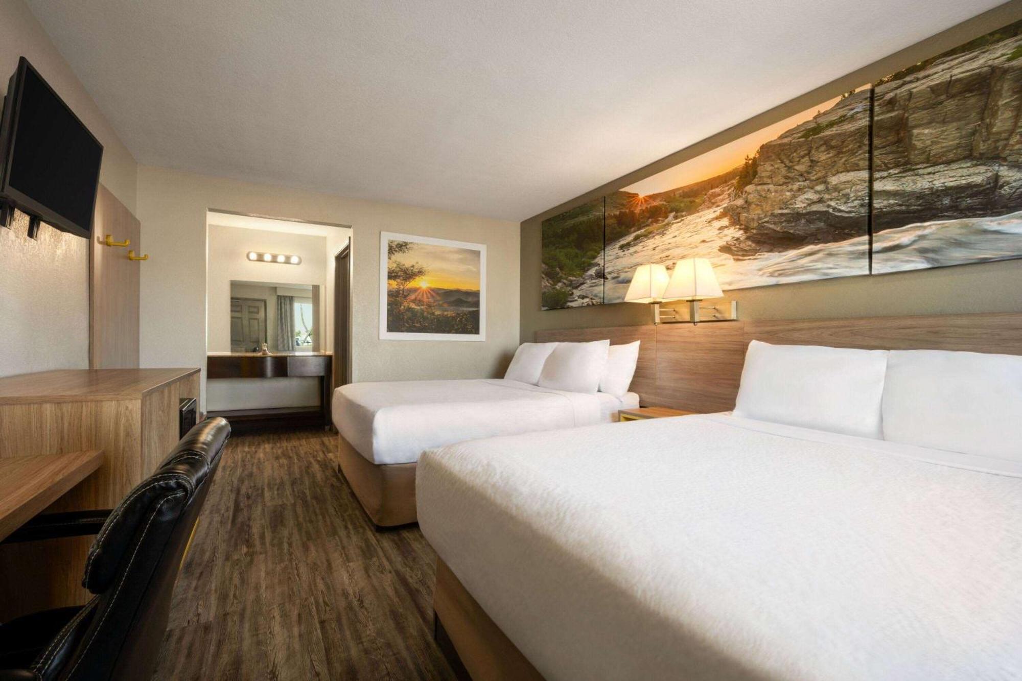 Hotel Days By Wyndham South