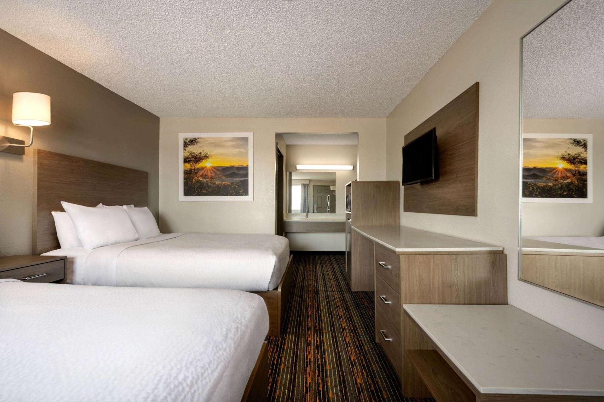Hotel Days By Wyndham South